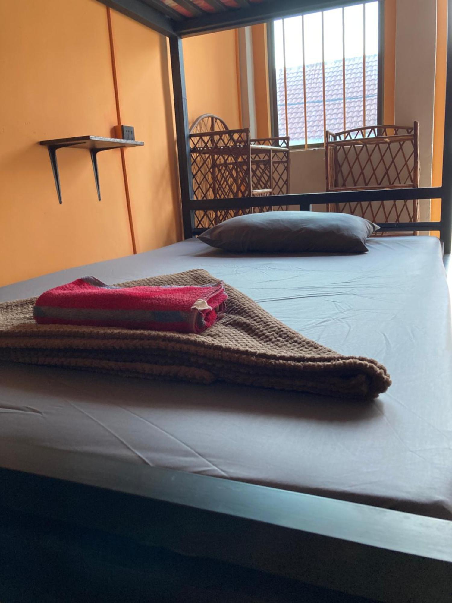 Ganesha Hostel Battambang Esterno foto