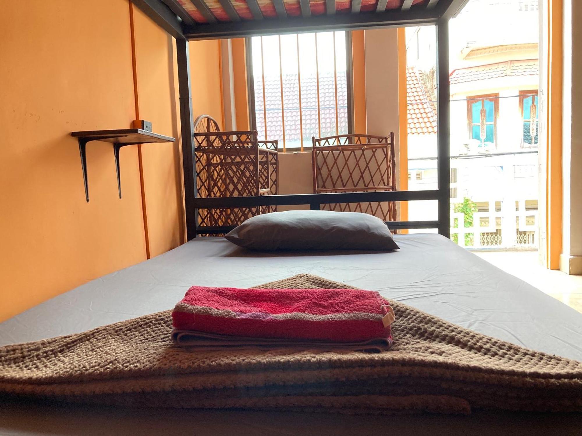 Ganesha Hostel Battambang Esterno foto