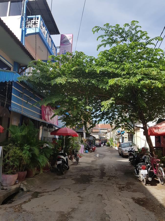 Ganesha Hostel Battambang Esterno foto