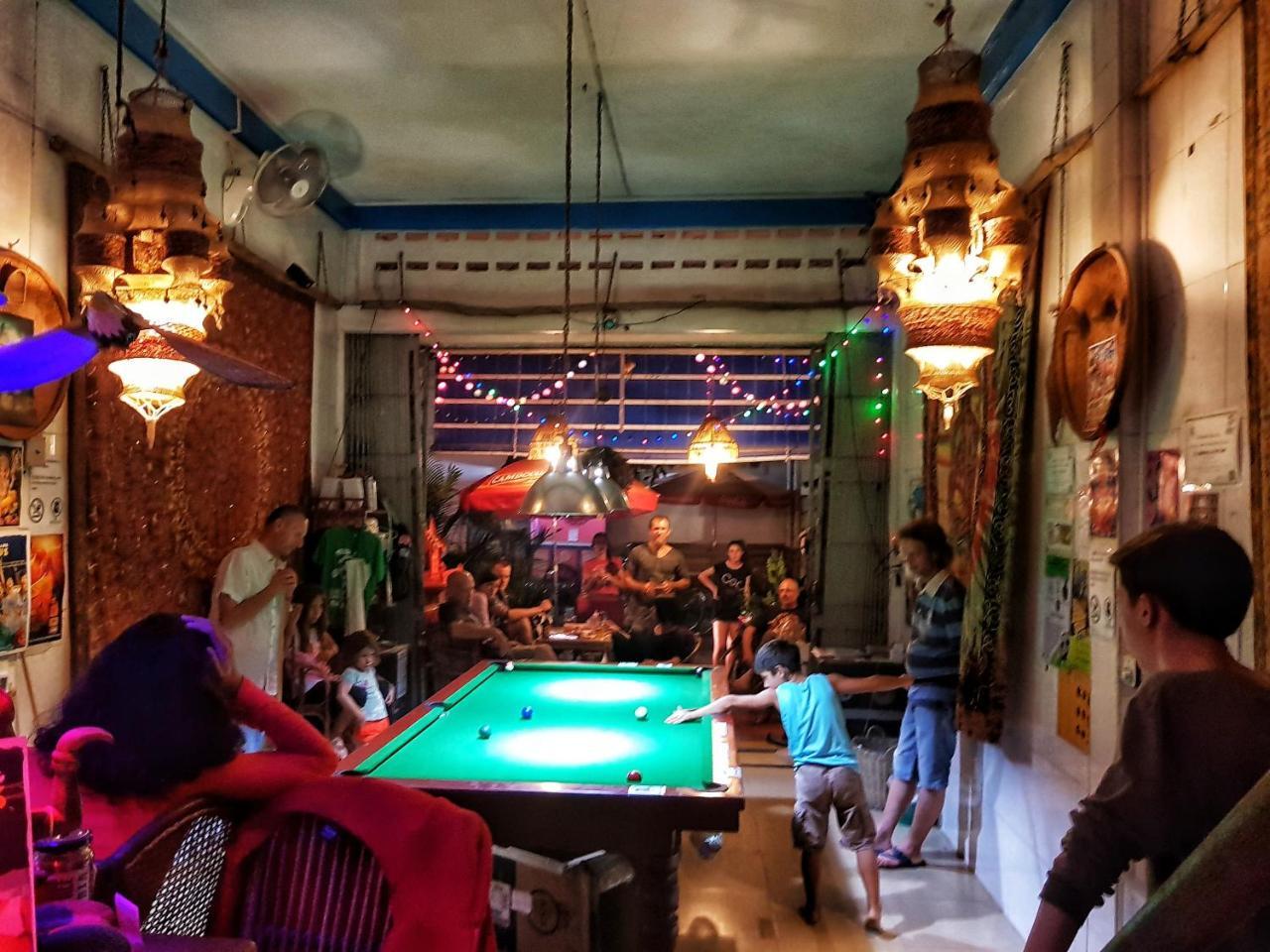 Ganesha Hostel Battambang Esterno foto